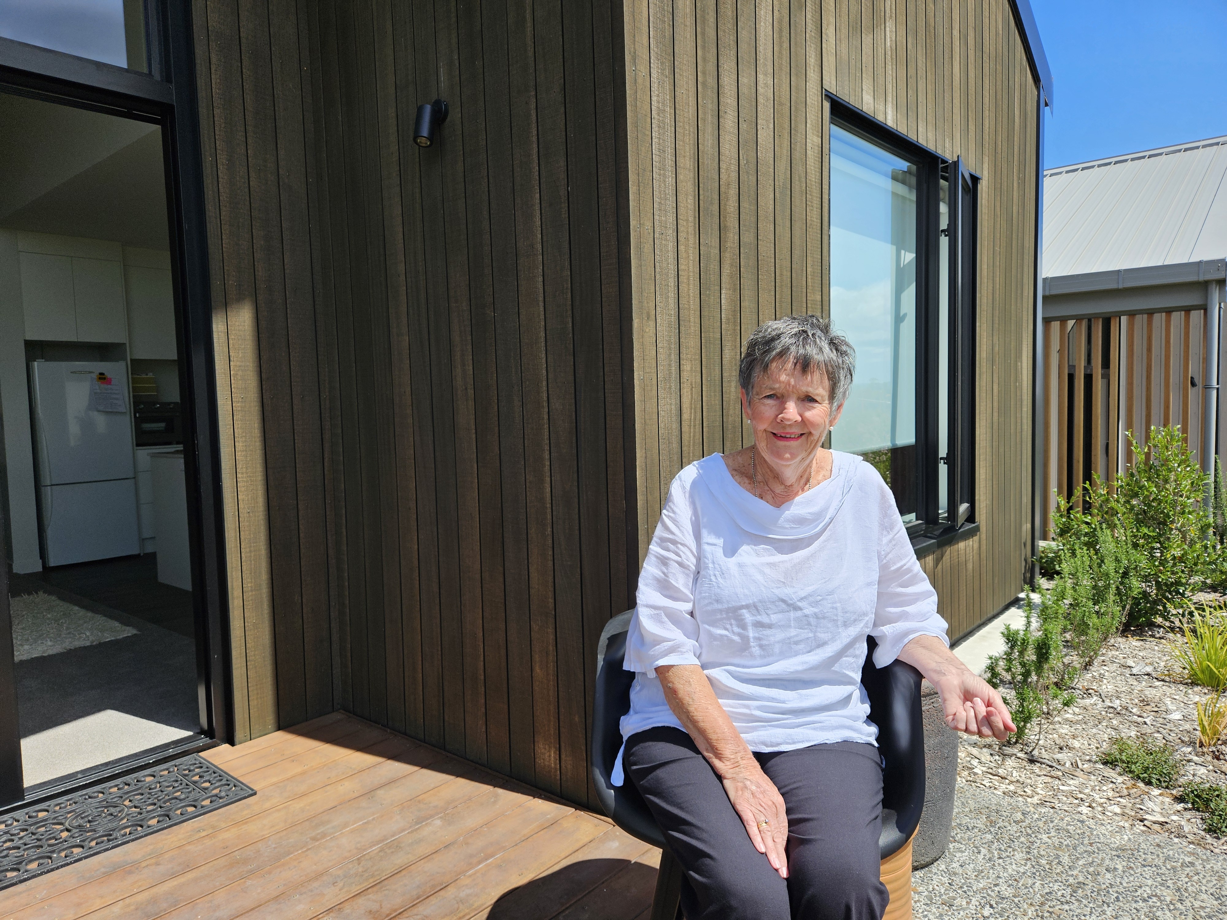 A new villa with surprises for Pam 